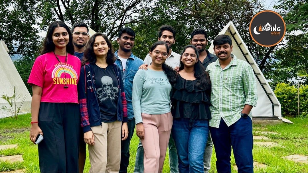 Campingsthan tent setup at sunset